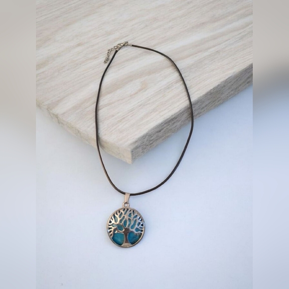 Tree Of Life Turquoise Pedant Necklace / Spirutal Protection Jewelry - Picture 3 of 3